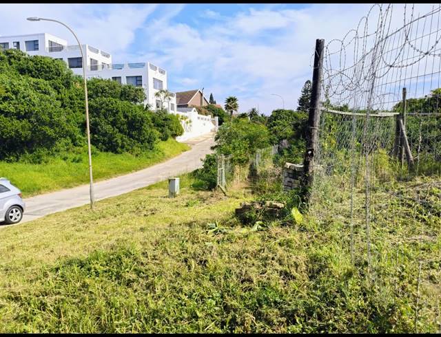 1,352M² VACANT LAND FOR SALE IN PARADISE BEACH